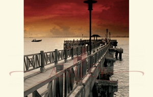 1049-sunset-at-the-pier-270-186 Rafael Rafael_1  